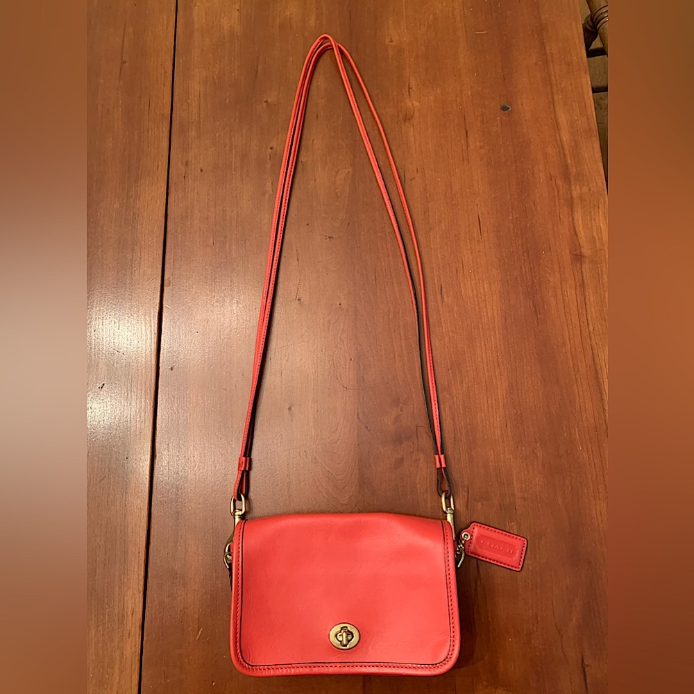 Coach Limited Edition Classic Turnlock Leather Crossbody - #H1193 - 17994